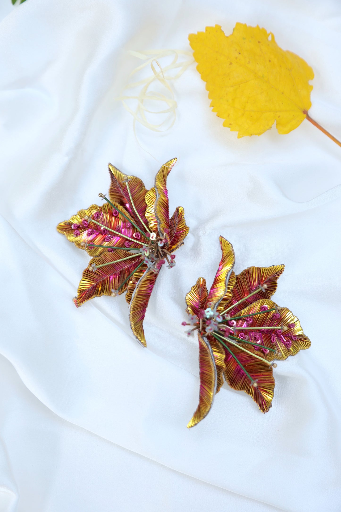 BAUHINIA GOLD EARRING