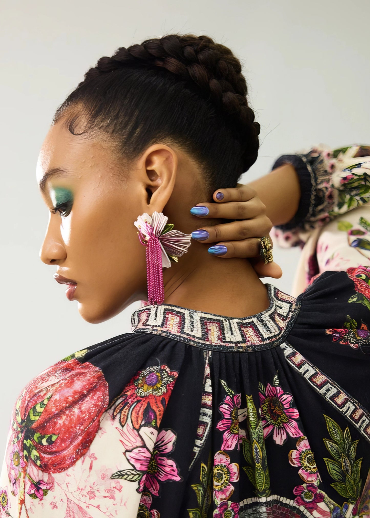 CAPER EARRING