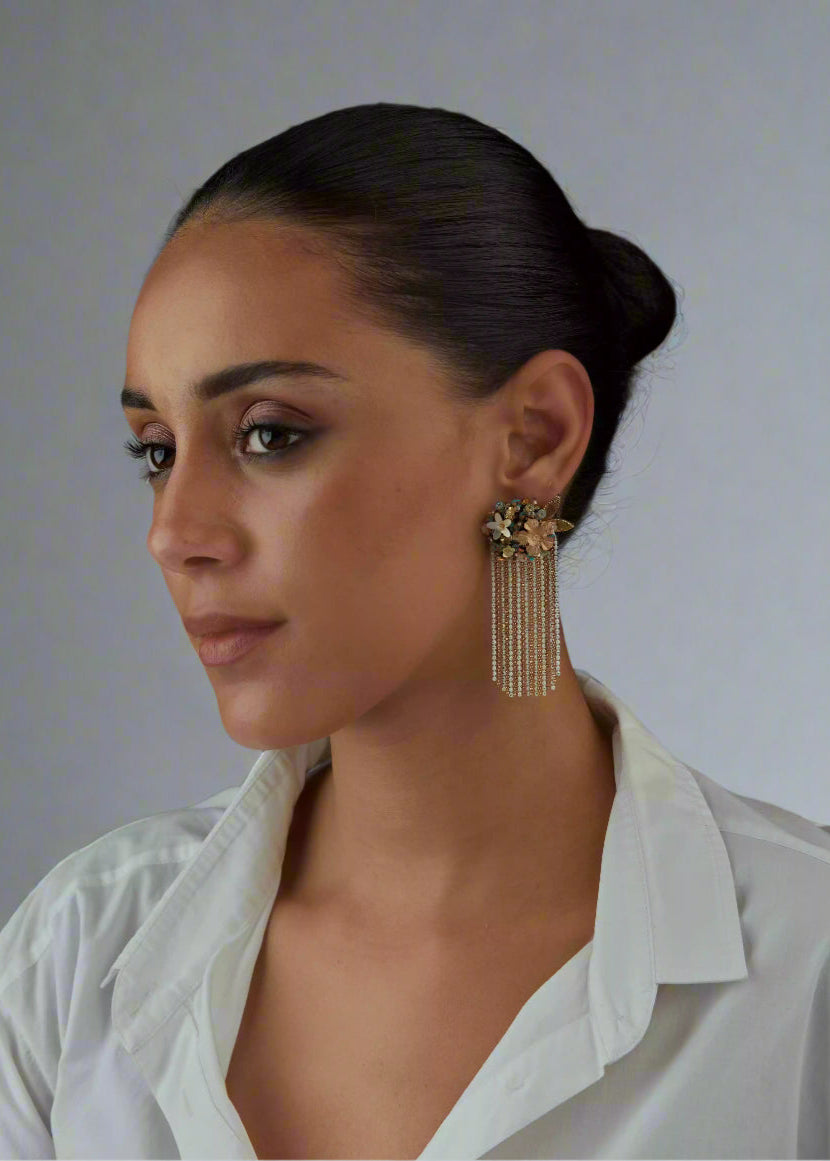 QUARTZ SINGLE SHIMMY EARRINGS