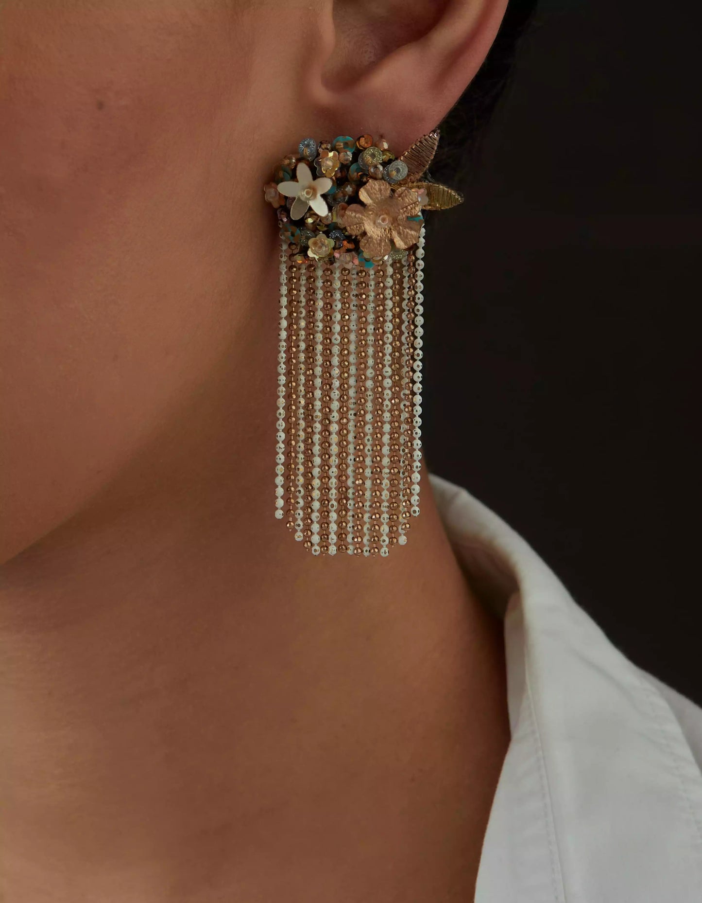 QUARTZ SINGLE SHIMMY EARRINGS